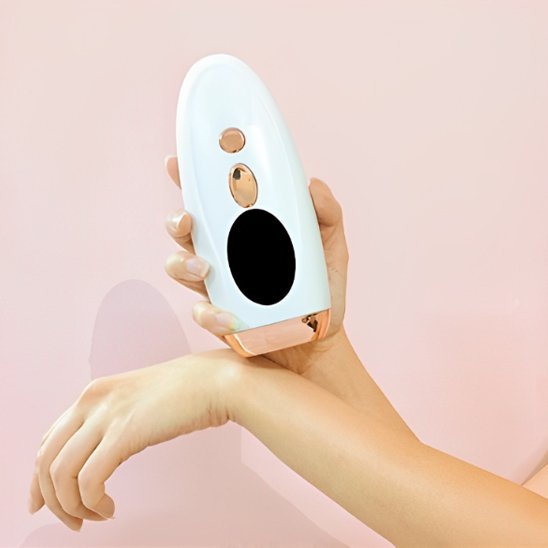 Épilateur à lumière pulsée | SkinSmooth - Beshariel Beauty